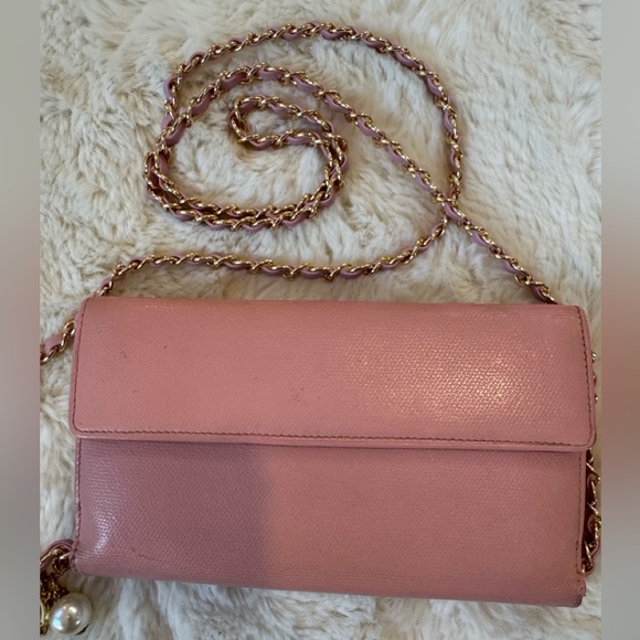Chanel Coco Pink bifold WOC wallet on chain w Gold Accents & charm vintage - Picture 11 of 16